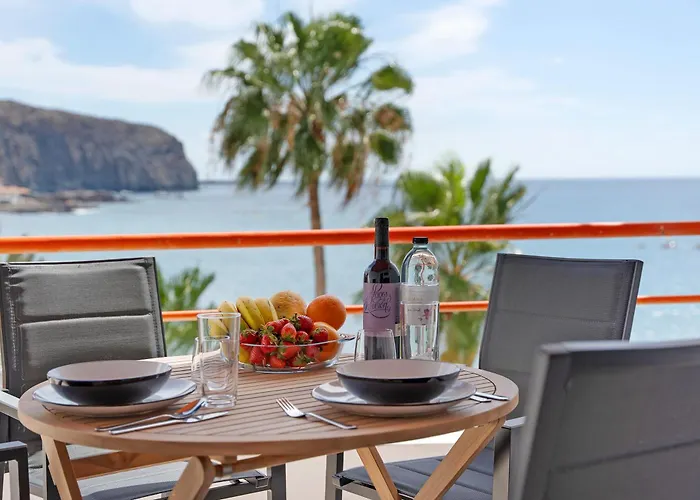 Cristianmar Frontline Sea View Appartement