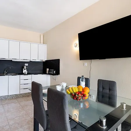 Cristianmar Frontline Sea View Apartment *