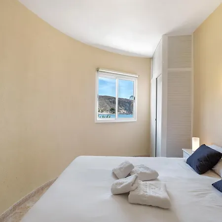 Cristianmar Frontline Sea View