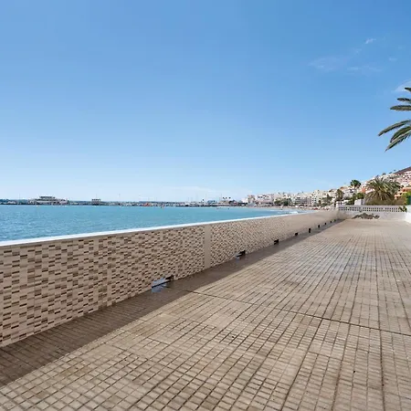Cristianmar Frontline Sea View Apartment