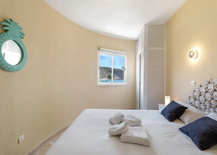 Cristianmar Frontline Sea View