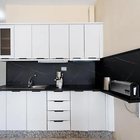 Cristianmar Frontline Sea View Appartamento *