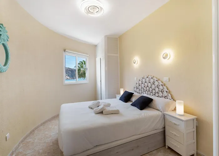 Cristianmar Frontline Sea View