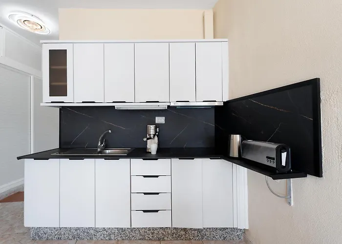 Cristianmar Frontline Sea View Appartamento *